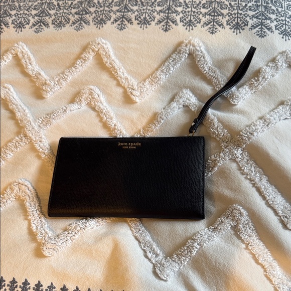 kate spade Handbags - Kate Spade Black Leather Wristlet